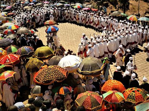 A Celebração Etiópica de Qwesy: Um Banquete Musical que Encantou a Nação!